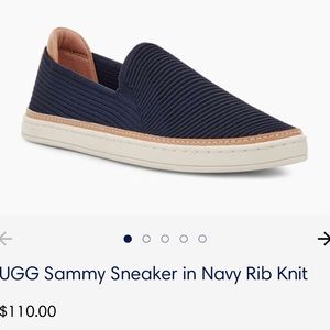Ugg slip on navy Sammy Sneaker in Rib knit 8.5 vguc